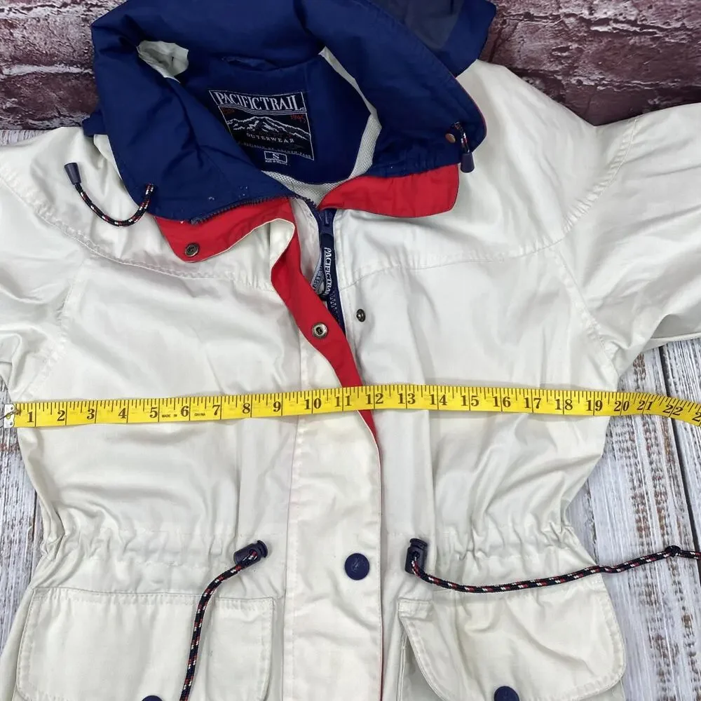 Vintage Pacific Trail, Women’s trail jacket with hood size Cream, Blue Size S